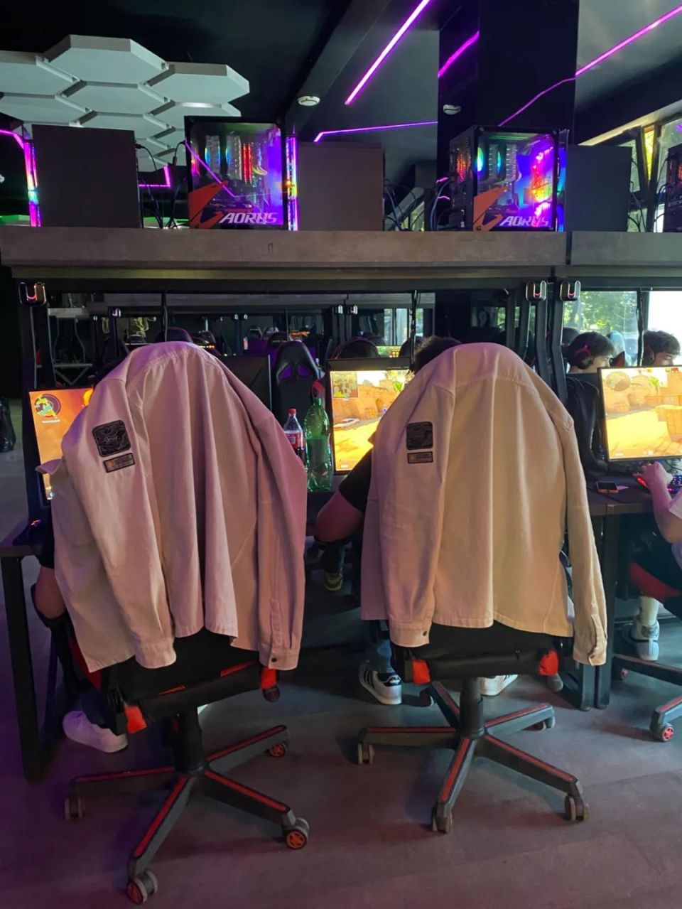 关于九游官网:《PUBGMobile》全球总决赛与《FreeFire》世界赛的移动电竞之争的信息