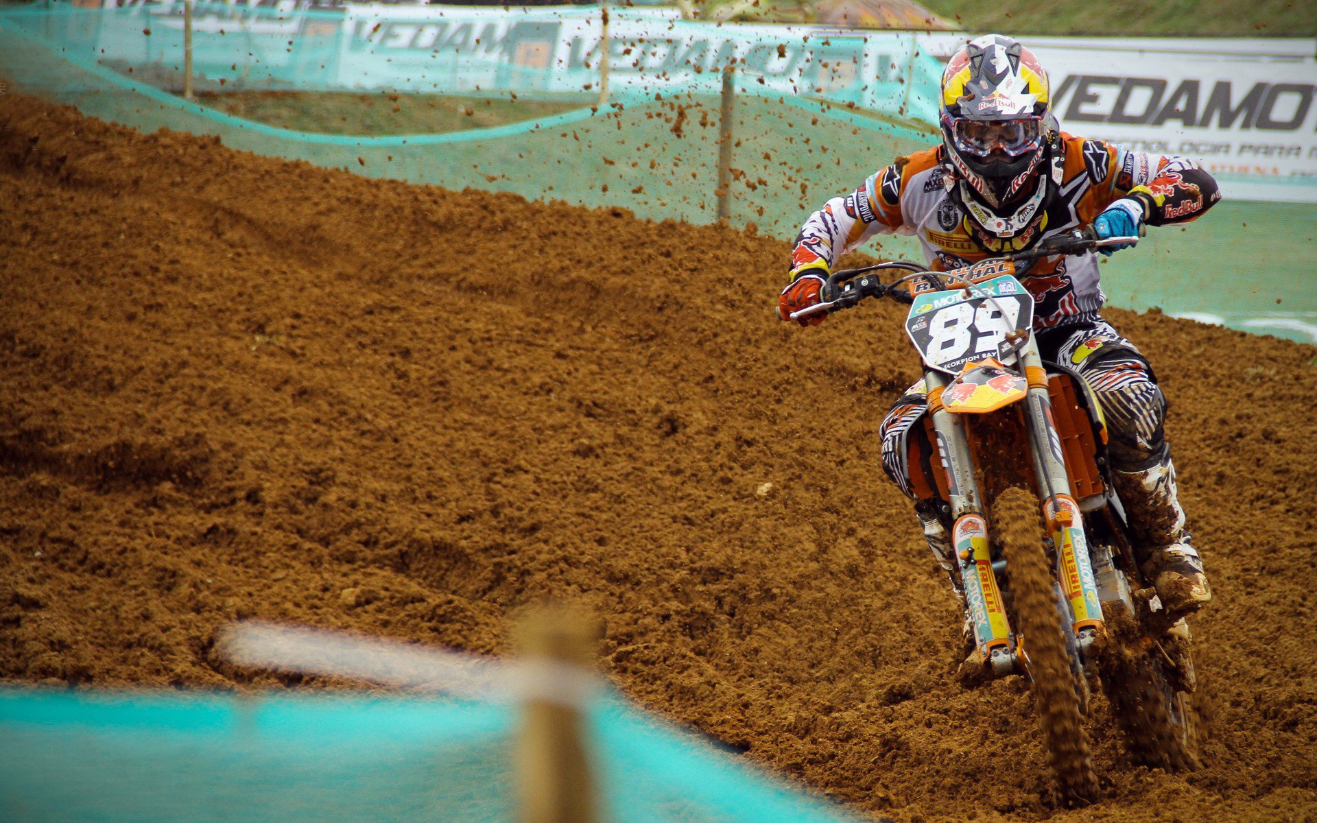 开云·体育官网-足球产业投融资环境优化，助力行业快速发展，足球产业报告